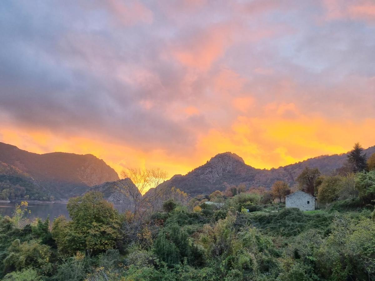 Cote Lac Tolla Bagian luar foto